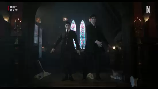 星期三第三季开拍，薇诺娜·瑞德加盟饰演塔比莎