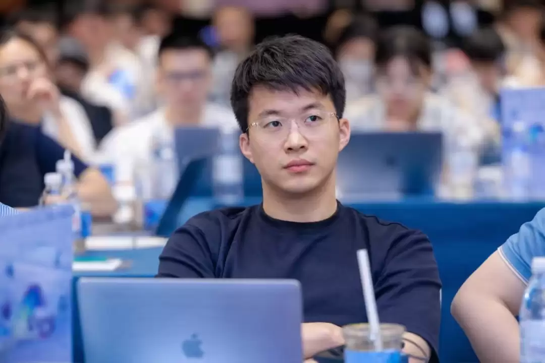 文科生72小时杀入GitHub全球榜:我没写一行代码,但指挥了一支AI军队