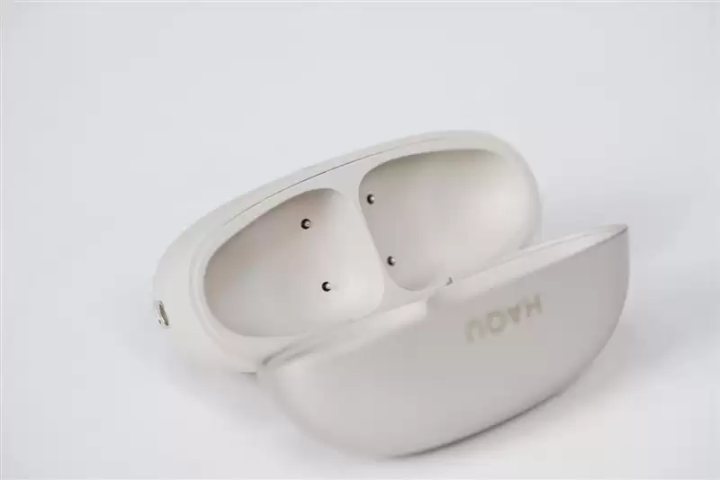 299 元卷出天际!哈趣 Ace1 耳机评测:自带 AI 翻译与会议纪要 它真能平替千元旗舰