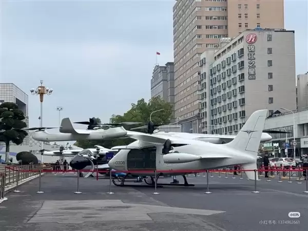 一次亮相4款!飞行汽车来了:湖北造、像开车一样简单