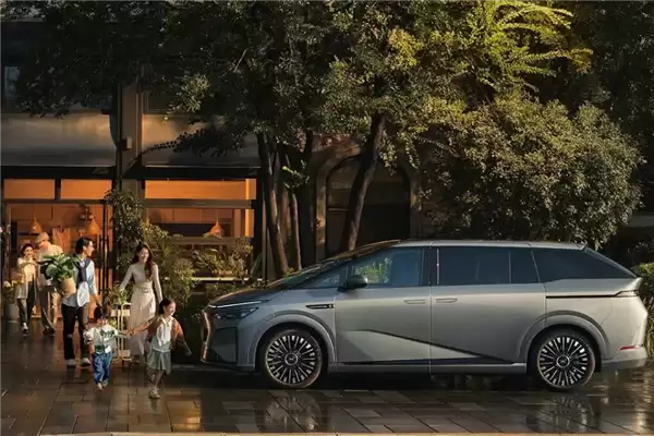 全球续航最长纯电大七座！2026款小鹏X9将于3月2日正式上市