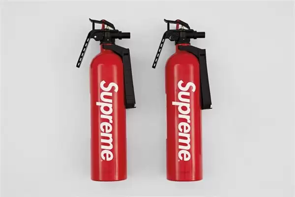 潮流品牌supreme开始卖棺椁：20号钢打造、豹纹内衬