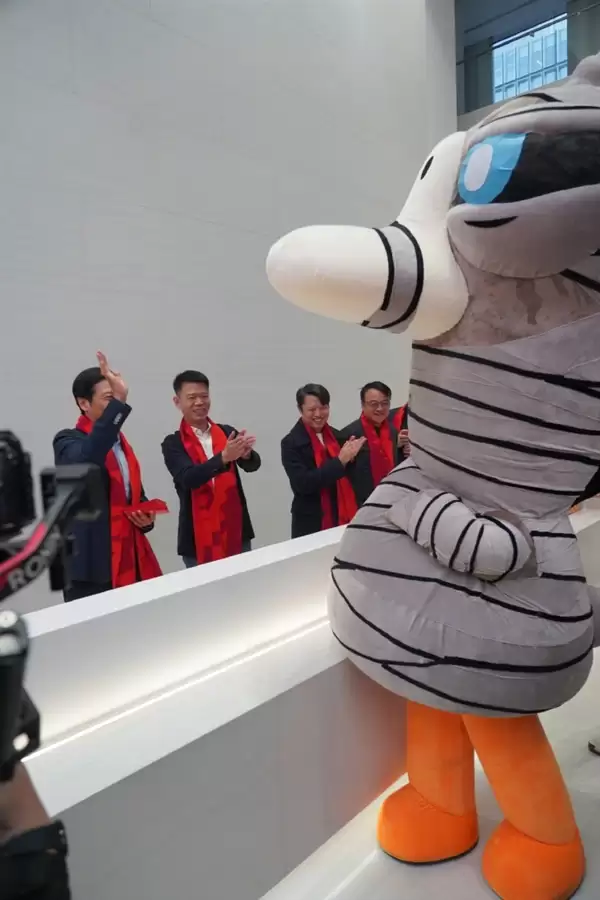 雷军给鹅鸭杀发开工红包:笑得合不拢嘴