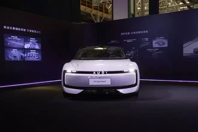 首搭纯电quattro还有59英寸巨屏 奥迪E5 Sportback售23.59万起