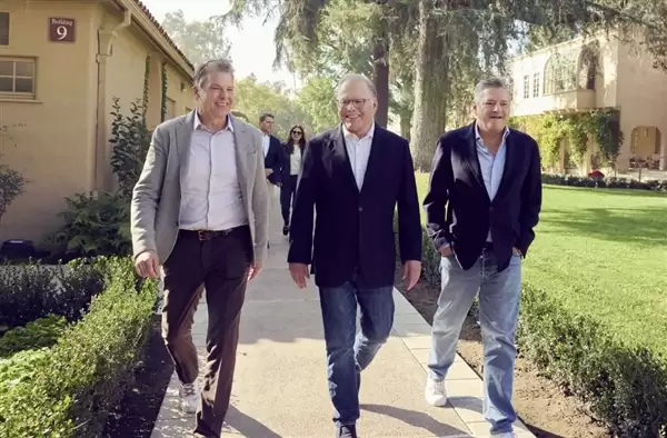 网飞速离场 派拉蒙心想事成