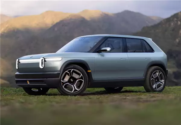 美国新势力车企CEO首次公开:造车8年烧掉250亿美元