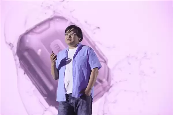 魅族暂停手机研发!李楠曝光原因:当年我想办法促成阿里入股 但一手对A最终失效