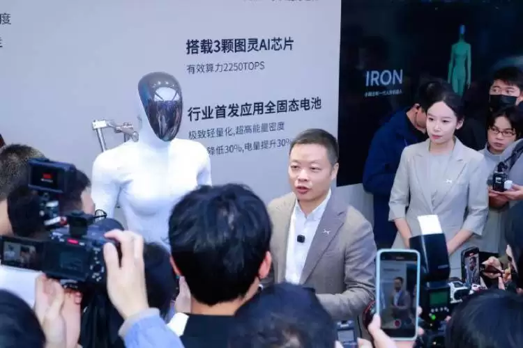 小鹏人形机器人量产基地落户广州,IRON机器人2026年底规模化量产