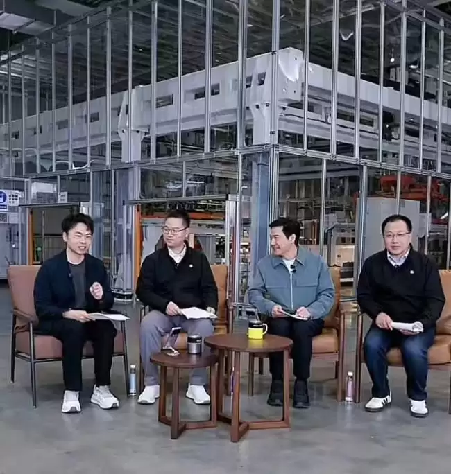 小米回应汽车火灾事故调查过程:没有监管部门的许可,原则上不能自行披露相关信息