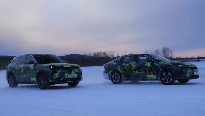 40岁的吉利,不惑于内外