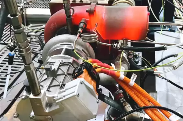 湖南天雁自主研发动力涡轮发电机成功点火，助力纯电车高效补能