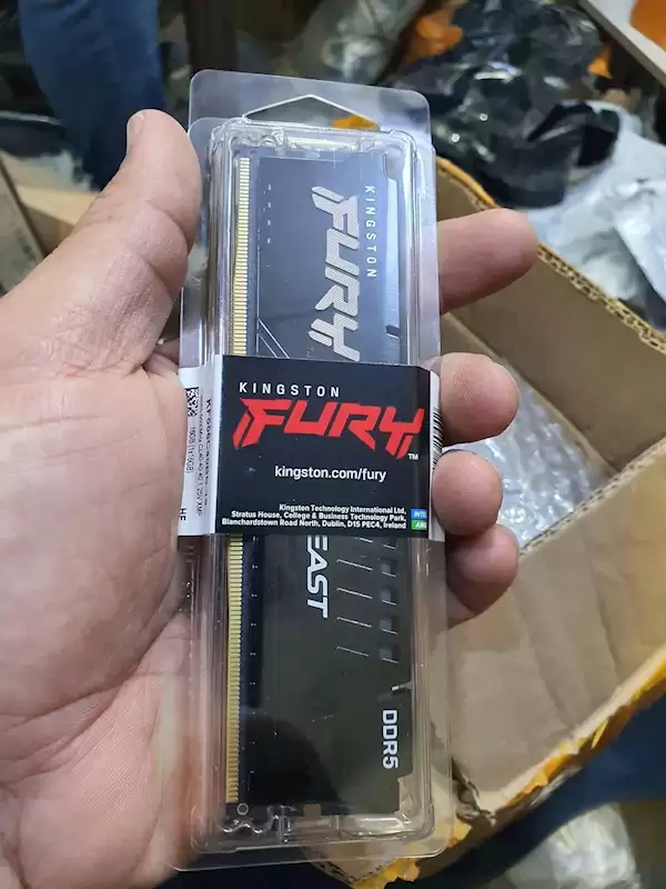 嗨翻了!100美元买亚马逊退货盲盒:竟然是40条16GB DDR5内存