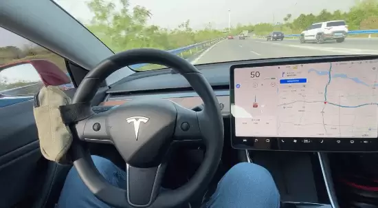 特斯拉加州Robotaxi承诺与监管现实严重脱节