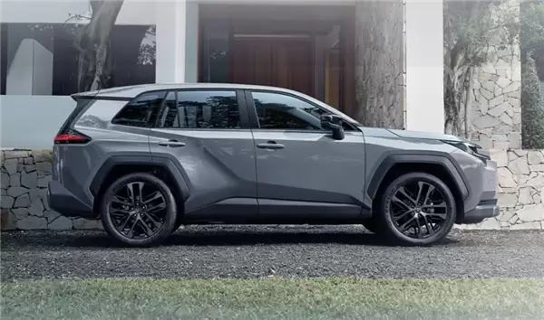 买油车的好时候！一汽丰田荣放双擎版大放价：限时仅15.18万