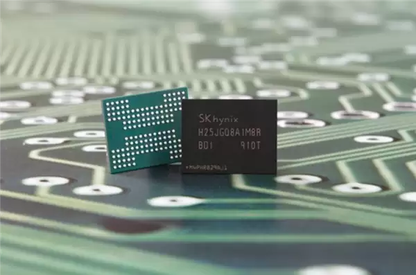 近4倍涨幅！卢伟冰谈存储涨价：史无前例 预计涨到2027年底