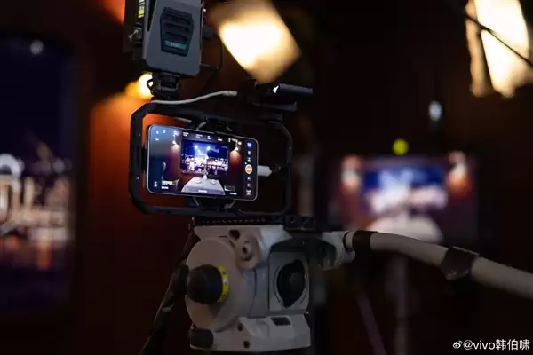 口袋里的摄影机!vivo X300 Ultra视频能力巨幅提升:支持完整电影创作系统