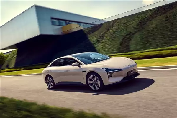 存储价格暴涨 为何没让电动车普遍涨价？