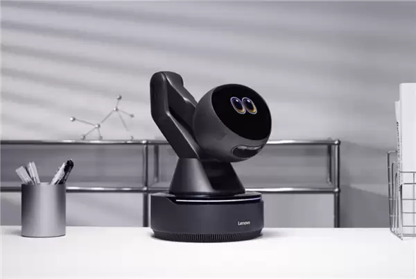 全新形态超乎想象!联想展示AI+Workmate概念机:打工人的桌面搭档