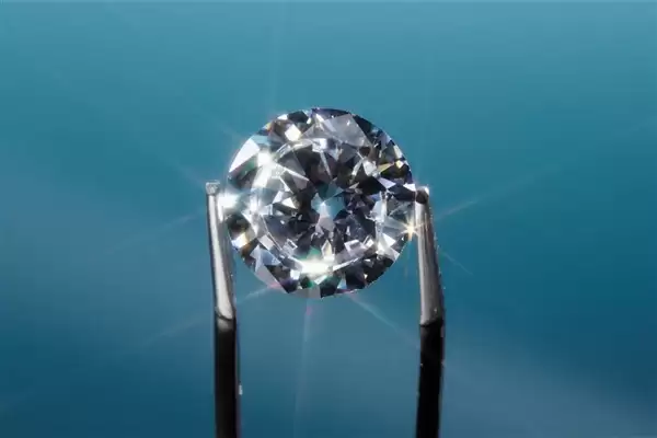 1克拉钻石价格已经1000多了:不少消费者后悔买早了