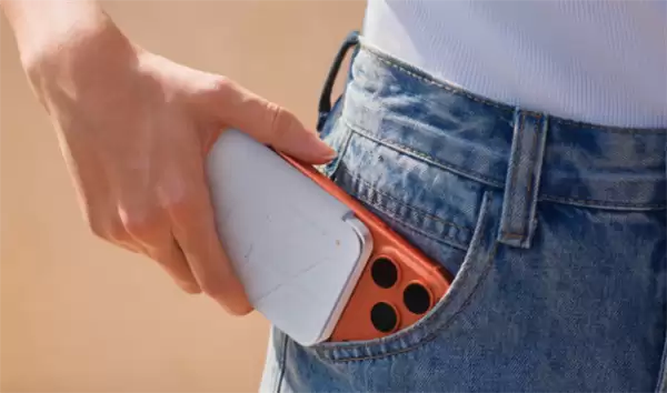 主摄自拍可预览！影石Snap手机自拍屏发布 499元起