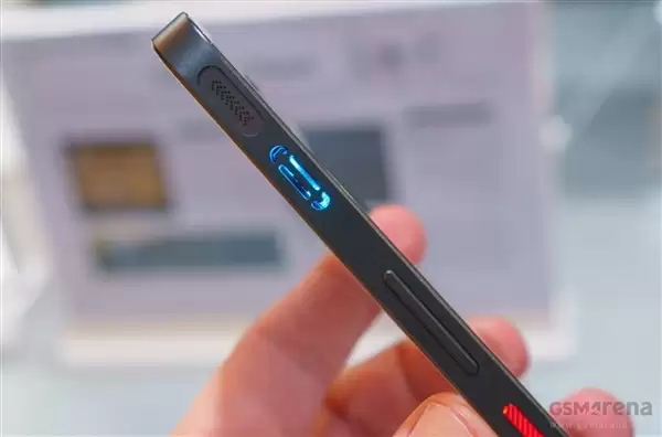 首款搭载风扇的天玑手机来了!努比亚Neo 5 GT发布:3200元起