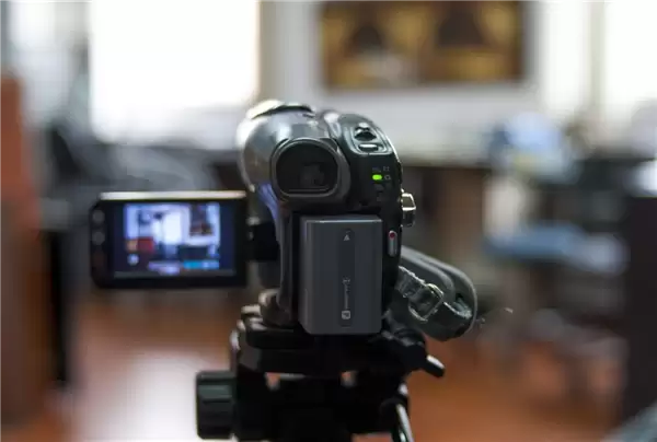 为起号牟利不择手段！男子摆拍外卖员、保安员虚假冲突视频被刑拘