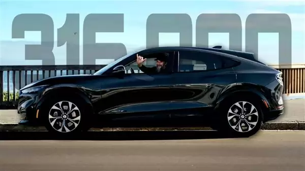 跑了50多万公里电池仅衰减8%:美国专车司机分享保养秘诀