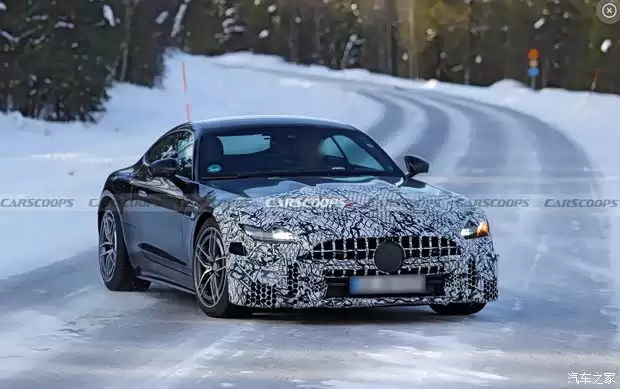 新款AMG GT谍照曝光：前脸革新+AI车机升级，2027年上市