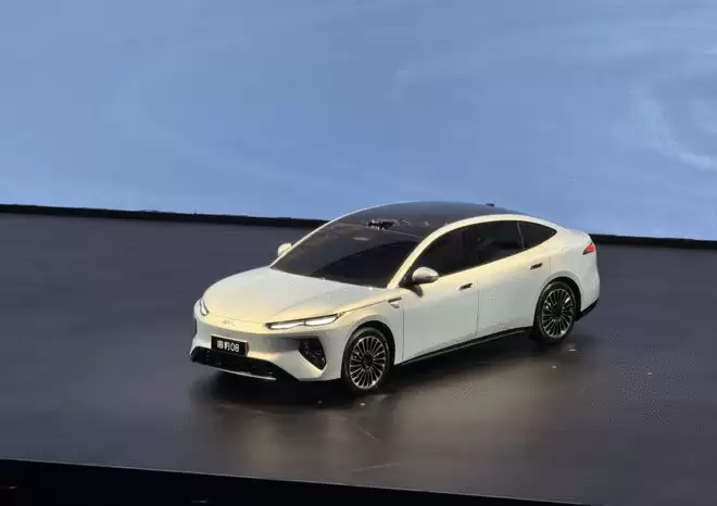 闪充技术后轮转向激光雷达 比亚迪海狮08首发亮相