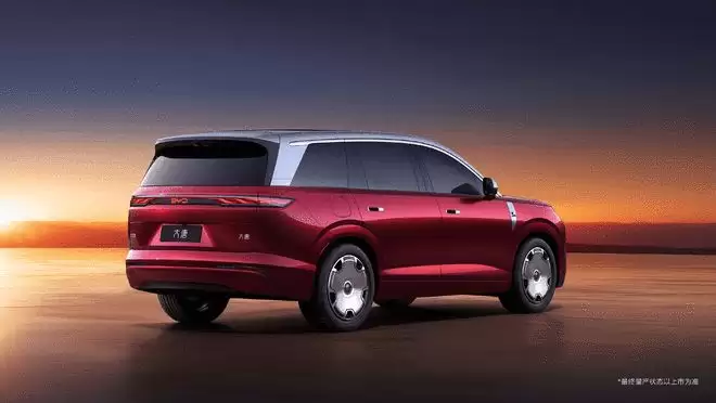 比亚迪大唐首发：三排七座大型旗舰SUV 续航950公里 后轮转向