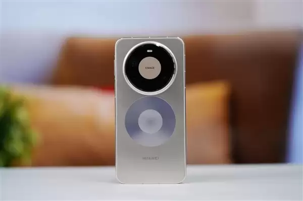 7999元起！华为Mate 80 Pro Max官网开放购买：4月15日前发货