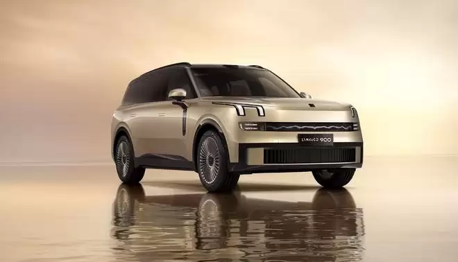 它的二排是个儿童床 领克900五座版还真玩出了差异化精致化