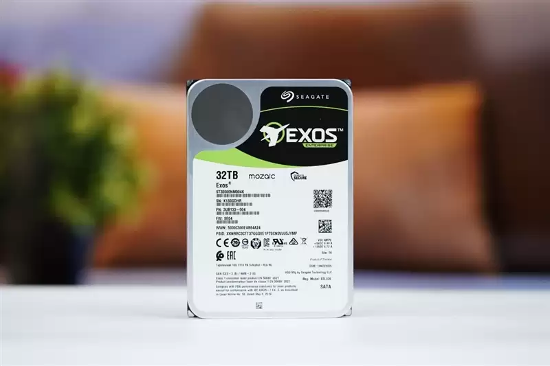 希捷银河Exos 32TB评测:机械硬盘巅峰!容量速度可靠性都无可挑剔