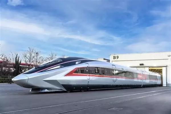 453km/h全球最快动车!我国CR450搭载长虹自研蓄电池:减重超1吨