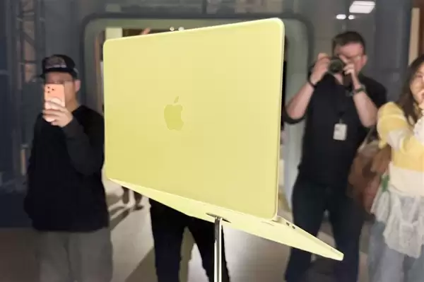 苹果MacBook Neo 2补齐短板：触摸屏+12G内存 果粉直呼初代瞬间不香了