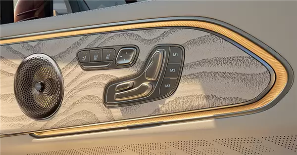 吉利版“宝马X5”登场 极氪8X内饰公布：用上宾利同款音响