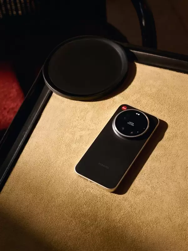 徕卡门店售卖:小米14 Ultra徕卡版黑银色上市!7999元起