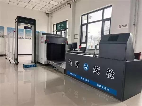 “全国最小火车站”:还没我家大呢!