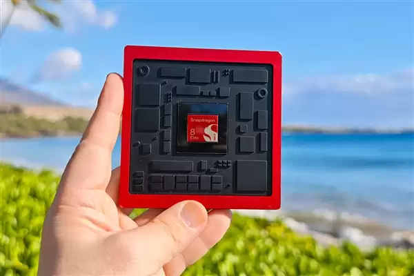 小米最强旗舰!小米18 Pro Max偷跑:首发骁龙8E6 Pro+6.9英寸大屏