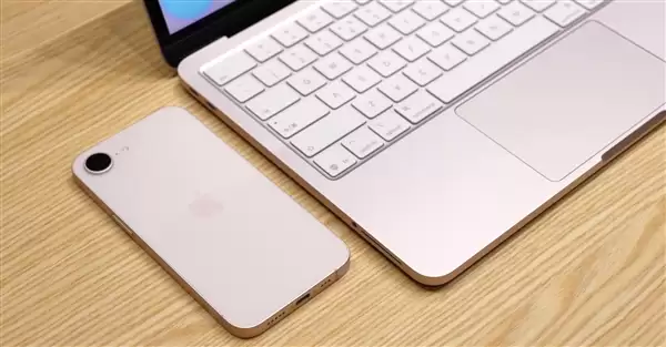 iPhone 17e的对手是17