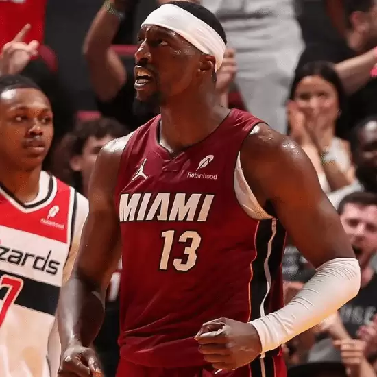 科比单场81分纪录被打破!热火名宿单场暴砍83分