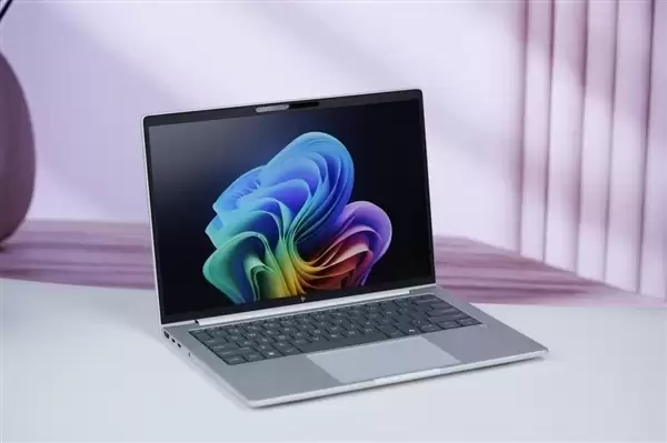 存儲短缺重創PC市場!2026年出貨大跌12%:入門級PC末日來了