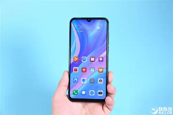 梦回2019年！存储芯片价格暴涨 有手机厂商中低端新机测试90Hz水滴屏