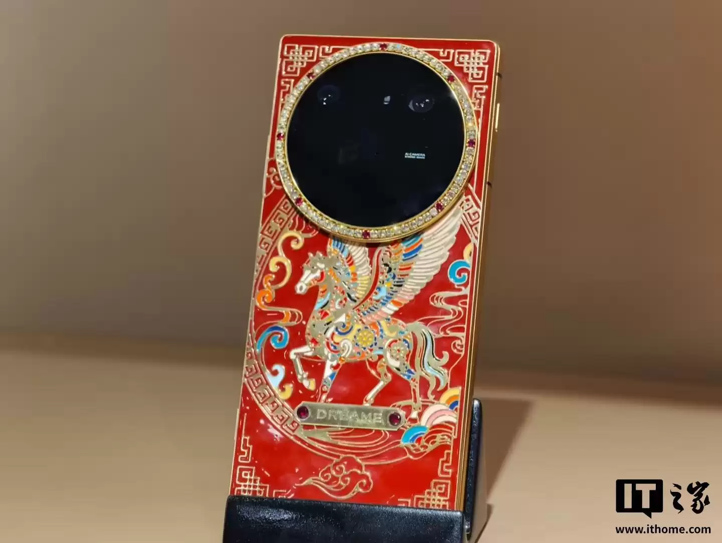 初探追觅旗舰手机:搭载第五代骁龙8至尊版处理器、预装努比亚星云AIOS系统