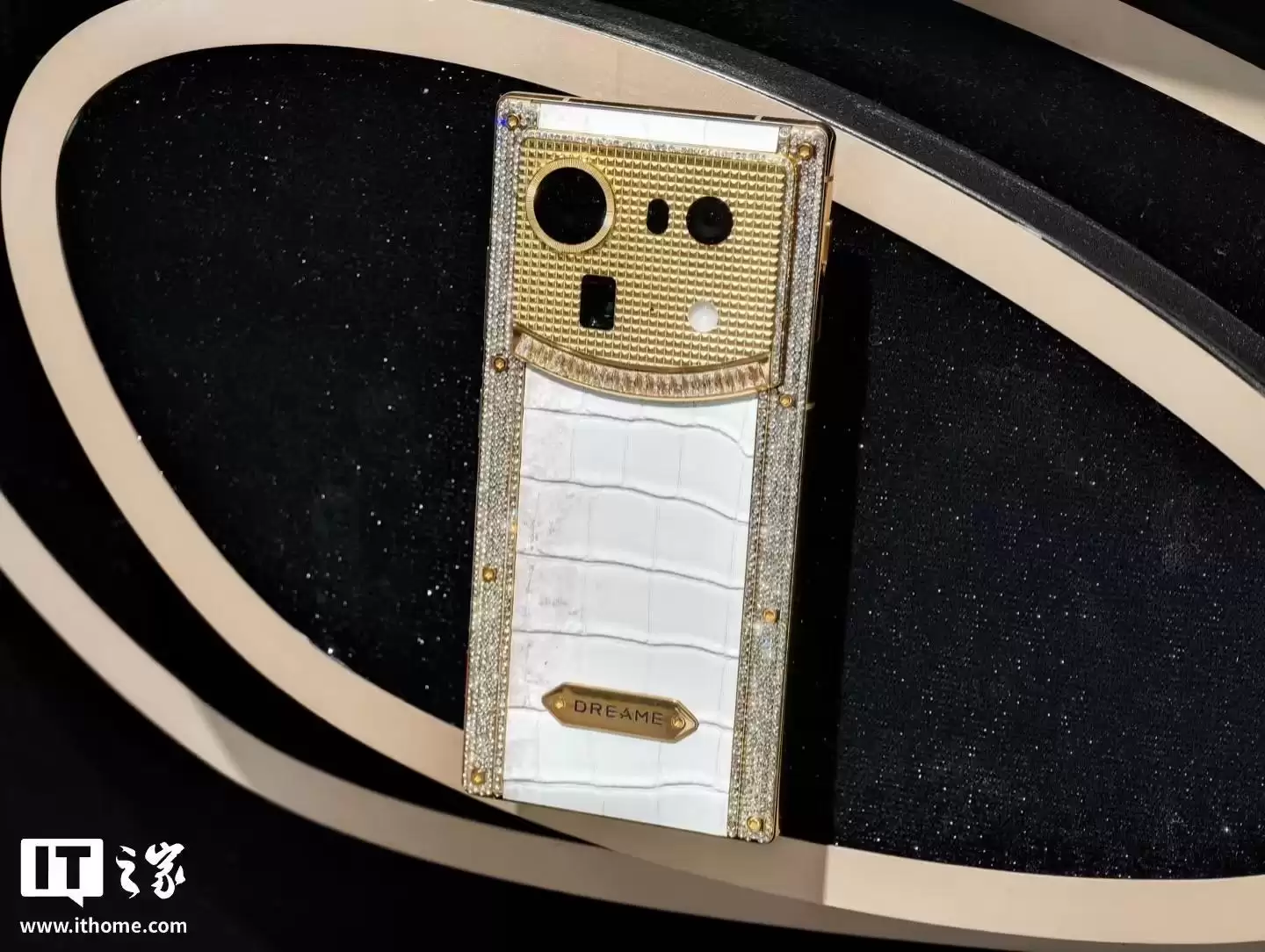 初探追觅旗舰手机:搭载第五代骁龙8至尊版处理器、预装努比亚星云AIOS系统