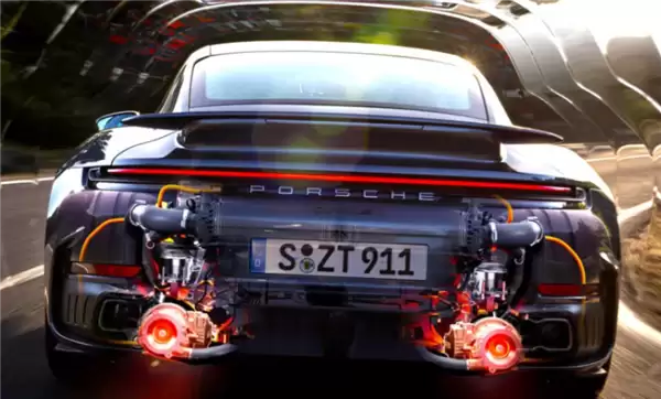 史上最强911诞生!2026款保时捷911混动版0-60英里加速仅2秒