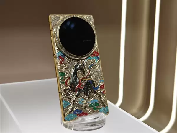 追觅豪掷100亿进入手机赛道:明年研发人员保底5000人 冲击高端市场