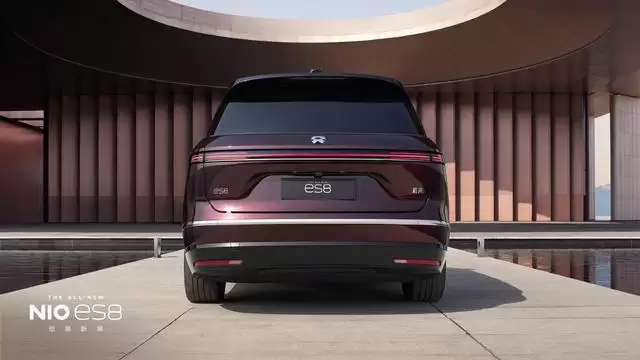 蔚来全新ES8车型M42星云红配色上市，选装价格10000元