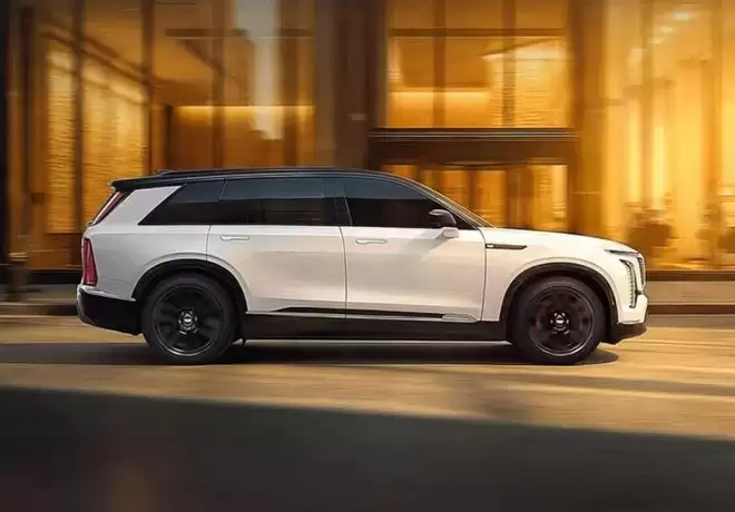 舱内隐藏式激光雷达+Momenta智驾 凯迪拉克凯威德亮相