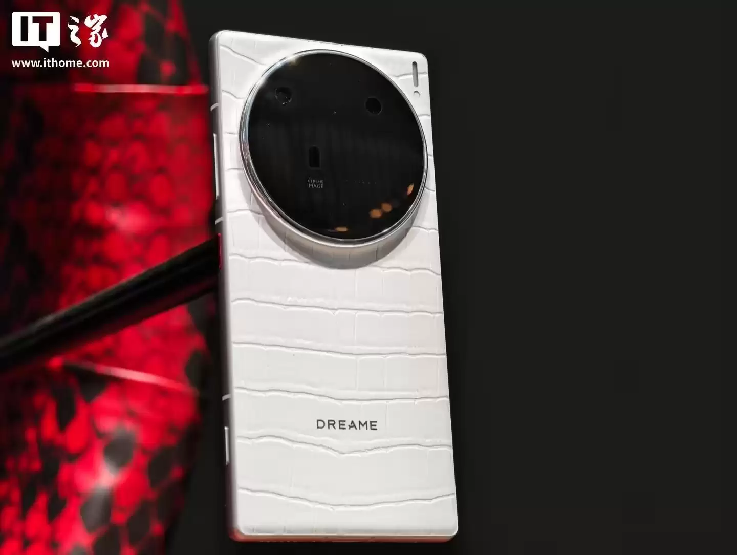 初探追觅旗舰手机:搭载第五代骁龙8至尊版处理器、预装努比亚星云AIOS系统